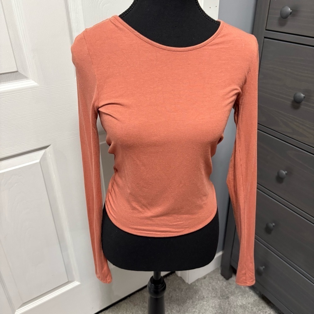 Aritzia - Wilfred Free Top